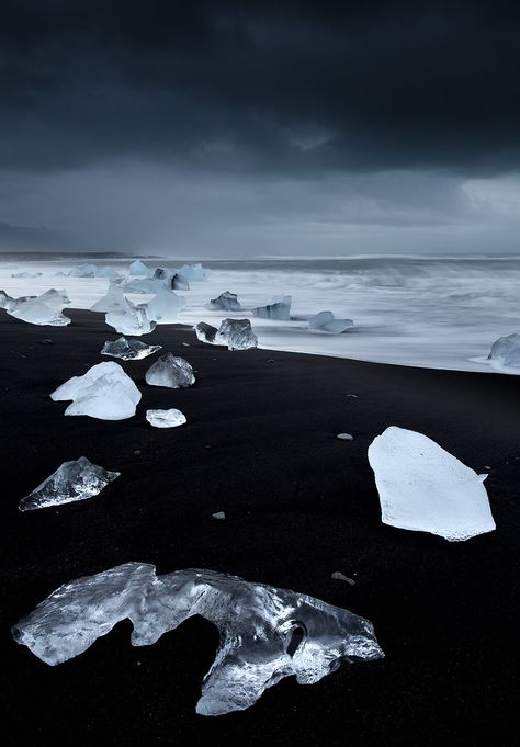 Blue Lagoon Iceland, Black Ice, Black Sand Beach, Iceland Travel, Black Sand, Images Gif, Amazing Nature, Mother Earth, Beautiful World