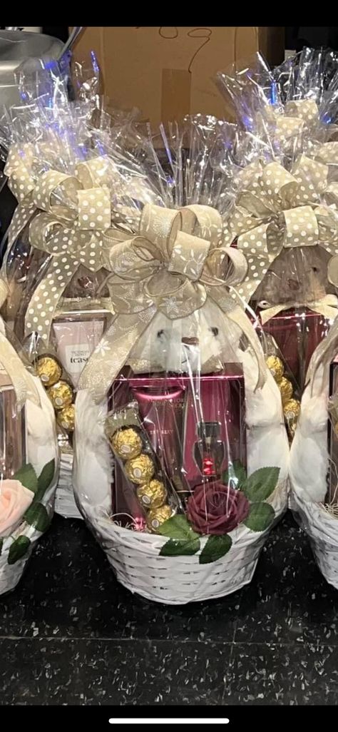 Cleaning Supply Gift Basket Ideas, Black Gift Basket Ideas, Soda Cakes, Cake Gift Basket, Thank You Baskets, Valentines Candy, Mothers Day Baskets, Valentines Day Baskets, Gifts Baskets