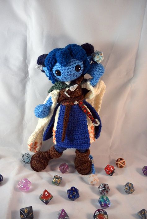 Jester Critical Role Crochet, Dnd Crochet, Tiefling Cleric, Sewing Crochet, Mighty Nein, Knit Ideas, Critical Role Fan Art, Crochet Things, Custom Crochet