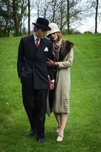 1920s Couple Photoshoot, 1920s Couple, Fall Book Aesthetic, Vintage Car Photoshoot, Fantasy Noir, Richard Jenkins Photography, Vintage Photo Shoot, Decade Party, Camp Dress