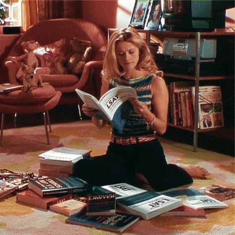 Elle Woods Icon, Elle Woods, Legally Blonde, Blonde, Reading