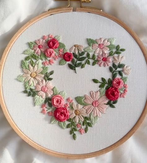 Flower Embroidery Motifs, Embroidery Designs Love, Floral Heart Embroidery, Flower Embroidery Hoop, Aesthetic Embroidery, Hand Embroidery Letters, Diy Embroidery Shirt, Modern Hand Embroidery Patterns, Embroidery Hoop Art Diy