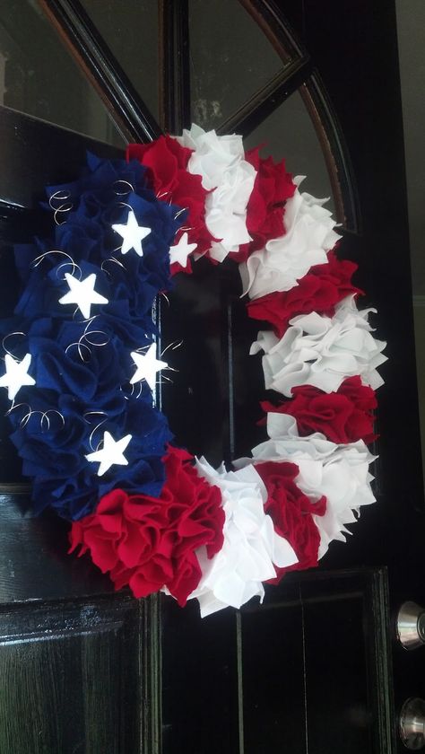 Patriotic Fabric Crafts, Capital B, American Flag Wreath, Cheer Camp, Flag Wreath, Memorial Day Wreaths, Hello July, 4th July Crafts, St Georges