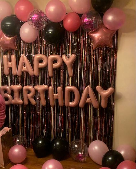 5 Ideas de como Decorar tu Casa para una Fiesta que debes conocer. Surprise Birthday Decorations, Salon Decor, Birthday Surprise, Birthday Photoshoot, Birthday Decorations, Party Decorations, Hello Kitty, Happy Birthday, Van