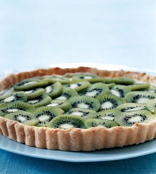 Kiwi Tart, Kiwi Recipes, Spring Recipes Dessert, Passover Desserts, Cheese Tart, Delish Desserts, Spring Desserts, Bake Goods, Tart Recipe