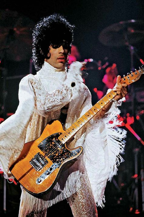 Prince ○white lace○ Guitar LOVE ♡ ● Prince Fashion, Mayte Garcia, Princes Fashion, Prince Musician, Prince And The Revolution, Prince Tribute, The Artist Prince, Pictures Of Prince, Prince Of Pop