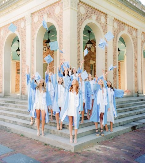 Unc Graduation Party, Unc Graduation Pictures, Unc Graduation, Grad Photography, Grad Pictures, Unc Chapel Hill, College Graduation Pictures, Dream College, Grad Pics