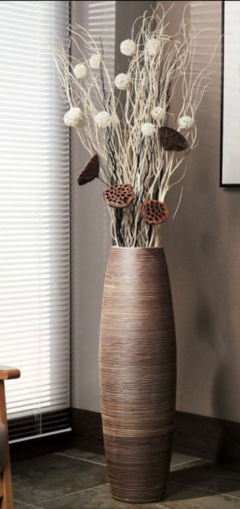 Large Vase Decorating Ideas, Large Vases Decor Ideas Living Rooms, Floor Vase Decorating Ideas Living Room, Tall Vases Decor Living Room, Vase Decorating Ideas Living Room, Large Floor Vase Decor, Large Vases Decor Ideas, Floor Vase Decorating Ideas, Tall Floor Vase Decor