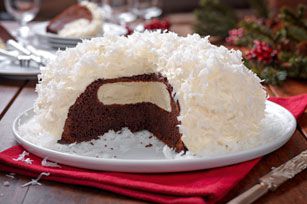 Enjoy a grown-up version of the classic lunchbox treat with our Snowball Cake recipe. This Snowball Cake will be sure to bring back fond memories Snowball Cake Recipe, Snowball Cake, Vegan Steak, Devils Food Cake Mix Recipe, Lunchbox Treats, Kraft Recipes, Christmas Food Desserts, Kraft Heinz, Desserts Recipes