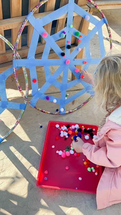 Spider Web Fine Motor Activity - Toddler Approved Bug Activities, Insect Activities, Preschool Fine Motor Activities, Toddler Classroom, Nursery Activities, Preschool Fine Motor, Toddler Ideas, Halloween Preschool, Sensory Ideas