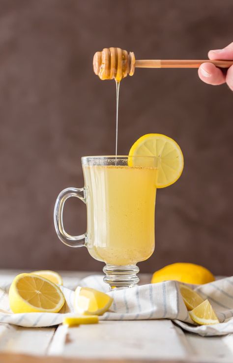 DETOX LEMONADE (Warm Drink) Master Cleanse Recipe, Detox Lemonade, Master Cleanse Diet, Diy Cleanse, Detox Breakfast, Diy Detox, Master Cleanse, Lemon Diet, Lemon Detox