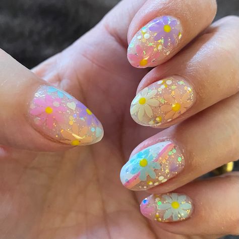 Prom Glitter Nails, Pastel Nails Glitter, Spring Nails Sparkle, 26 Birthday Nails, Sparkle Spring Nails, Floral Glitter Nails, Floral Chrome Nails, Glitter Flowers Nails, Spring Nails With Glitter