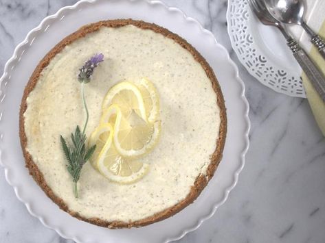 Lemon and Lavender Spring Cheesecake - Livemore™ Spring Cheesecake, Lavender Cheesecake, Pecan Pie Cheesecake Recipe, Lemon Cheesecake Recipes, Lemon Cheese, Happy Eating, Lavender Recipes, Pumpkin Cheesecake Recipes, Lemon Dessert Recipes