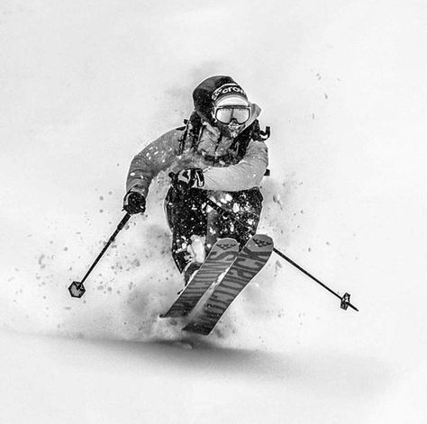 Skiing Tattoo, Ski Artwork, Ski Photography, Snowboarding Photography, Snowboarding Aesthetic, Snow Tattoo, Ski Pics, Snowboard Art, Freeride Ski