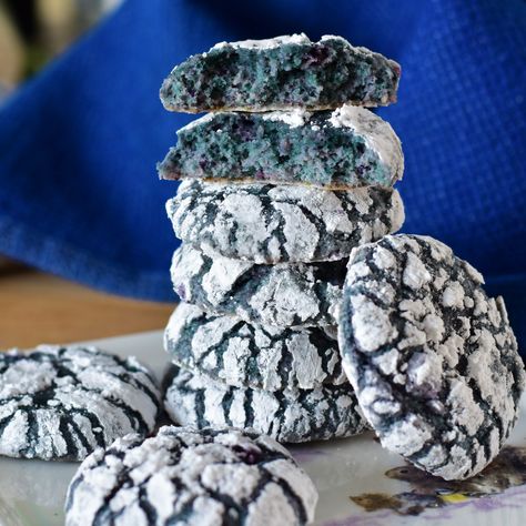 Blueberry Crinkle Cookies Blueberry Crinkle Cookies, Blue Cookies Recipe, Blue Crinkle Cookies, Blueberry Sugar Cookies, Crinkles Cookies, Church Desserts, Blueberry Cookies Recipes, Specialty Cookies, Hawaiian Cookies