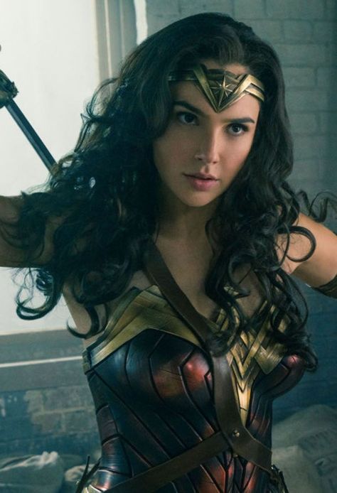 A new trailer for "Wonder Woman" really wants to make the point that Wonder Woman can't have armpit hair. Twitter has something to say about that. Wonder Woman Quotes, Wonder Woman Movie, Gal Gadot Wonder Woman, Baby Driver, Jada Pinkett Smith, Wonder Women, Dc Movies, Sofia Coppola, Chris Pine