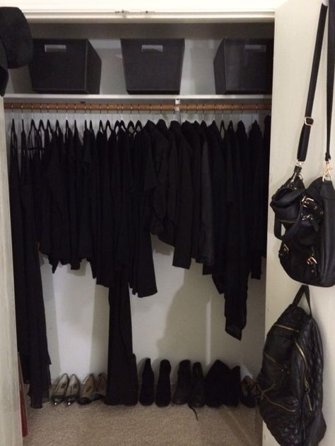 Pretty much what my closet looks like. Black, black and more black lol Black Wardrobe Closet, Valkyrie Cain, Goth Room, Skulduggery Pleasant, Bedroom Girl, Black Closet, Minimal Wardrobe, Black Wardrobe, Isabelle Lightwood