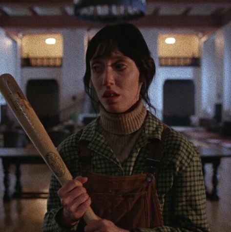 Wendy Torrance Icons, Slasher Movie Outfits, Horror Movie Characters Female, Shelly Duvall The Shining, Horror Film Costumes, Wendy The Shining, Iconic Movie Characters Costumes, 80s Horror Aesthetic, Shelly Duvall