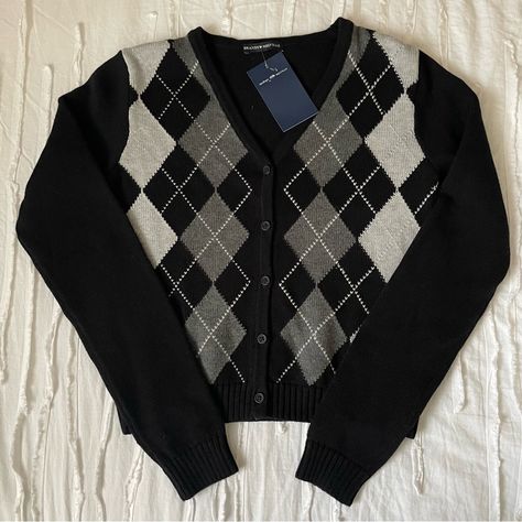 Brandy Melville Black And Grey Argyle Cardigan Nwt Never Worn One Size Black Argyle Sweater Outfit, Brandy Melville Argyle Sweater, Black Argyle Sweater, Long Sleeve Argyle Pattern Cardigan, Cozy Long Sleeve Argyle Sweater, Long Sleeve Argyle Cardigan, Argyle Cardigan, Expensive Gifts, Argyle Sweater