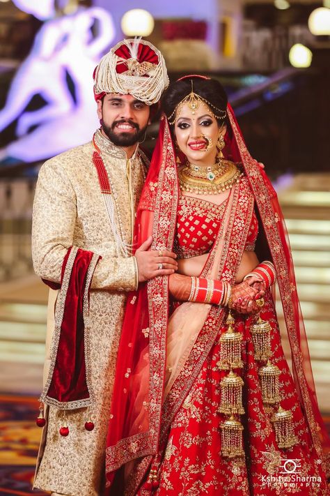 Kshitiz Sharma Photography Wedding Closeup Photography, Couple Wedding Dress Indian Hindu, New Dulhan Pose, Wedding Closeup, Engagement Couple Dress, Wedding Photography India, Marriage Poses, शादी की तस्वीरें, Haldi Ceremony Outfit