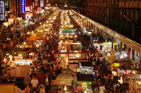 Zhongli Night Market | Flickr - Photo Sharing! Asian Night Market, Taiwan Night Market, Street Food Design, Market Lighting, Chinese Market, New York Night, Giant Tree, Taipei City, Taichung