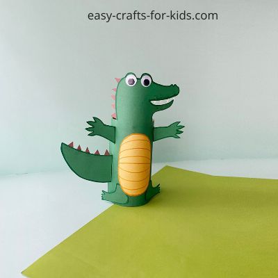 Alligator Craft, Crocodile Drawing, Alligator Crafts, Crocodile Craft, Sea Animal Crafts, Jungle Crafts, Zoo Animal Crafts, Kids Toilet, Tissue Paper Roll