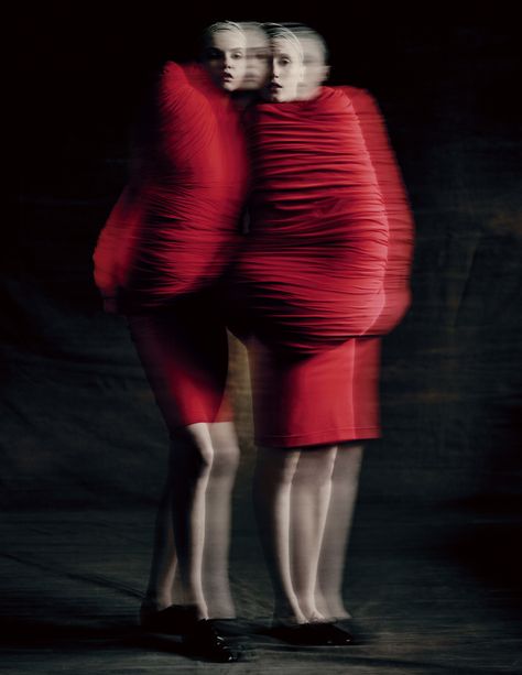 Rei Kawakubo (Japanese, born 1942) for Comme des Garçons (Japanese, founded 1969), Body Meets Dress–Dress Meets Body, spring/summer 1997 Photo: Courtesy of Comme des Garçons. Photograph by © Paolo Roversi; Courtesy of The Metropolitan Museum of Art Rei Kawakubo Comme Des Garcons, Craig Mcdean, Met Ball, Paolo Roversi, Rei Kawakubo, Costume Institute, Fashion Editorial, Mode Inspiration, Helmut Lang