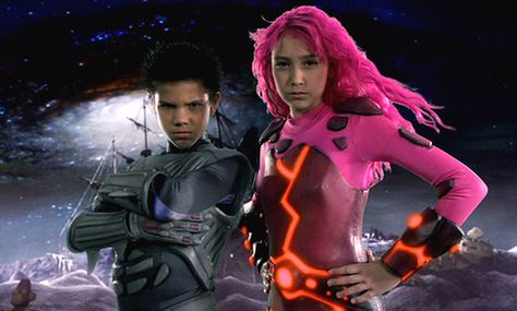 Shark Boy And Lava Girl, Bratz Movie, Lava Girl, Shark Boy, Sharkboy And Lavagirl, Best Friend Halloween Costumes, Foto Top, Childhood Movies, Tyler Perry