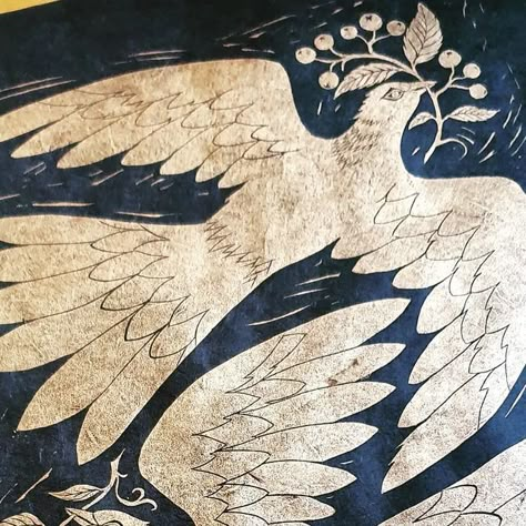 Diana Catchpole on Instagram: "The same doves, in gold on black mulberry paper this time. Just seemed the thing to do now we are heading into Autumn and the evenings are drawing in. It's a lovely time of year #dianacatchpoleart #linocutprints #linocut #blockprint #reliefprint #reliefprintmaking #golddoves #birdlinocut #linogravure #linoldruck #linograbado #printmaker #printmaking" Dove Linocut, Dove Illustrations, Peace Dove Art, Dove Sketches, Mother Archetype, God Oc, Bird Linocut, Dove Drawing, Dove Print