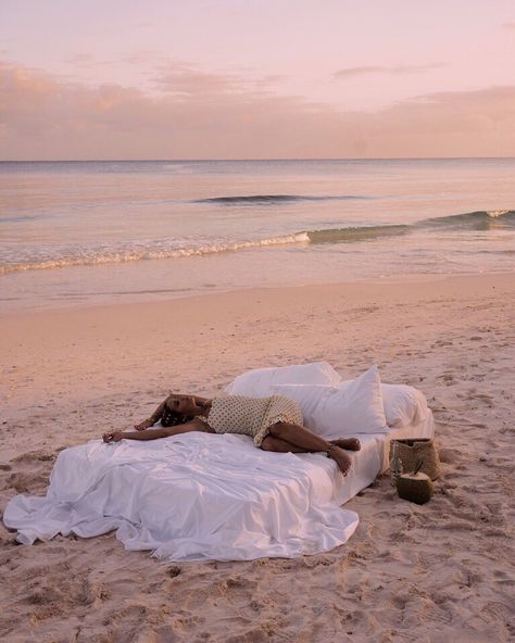 Dreamy Bed, Beach Bedding, Beach Shoot, Collage Vintage, Photoshoot Concept, Lucid Dreaming, Beach Photoshoot, The Sunset, Photography Inspo