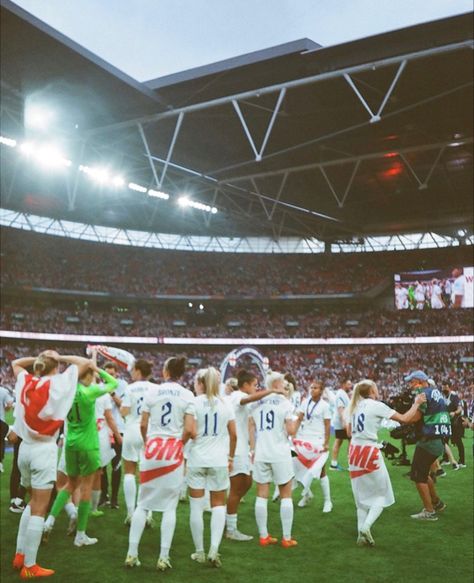 Euros 2022 Lionesses, England Football Women, England Lionesses Wallpaper 2023, England Lionesses Aesthetic, Lionesses Football Aesthetic, England Womens Football Wallpaper, Woso Football Wallpaper, England Lionesses Wallpaper, Lionesses Football Wallpaper