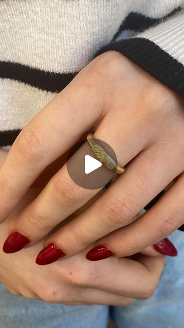 Ring With Fingerprint, Fingerprint Rings Wedding, Interesting Rings, End Of Beginning, Fingerprint Wedding, Fingerprint Ring, Fingerprint Jewelry, School Inspiration, Wedding Vibes