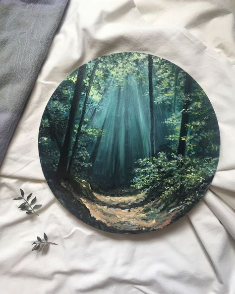 Family Art Painting, Canada Painting, Oval Painting, Paint Nature, Round Painting, Circle Canvas, Circle Painting, Small Canvas Paintings, Canvas Painting Ideas