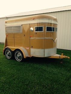 My vintage trailer obsession has now gone too far - checking out ... Converted Horse Trailer, Retro Trailers, Livestock Trailers, Stock Trailer, Mobile Coffee Shop, Dream Horse Barns, Horse Box, Custom Trailers, Animals Care