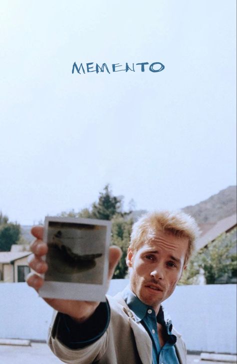 Memento Movie Aesthetic, Memento Wallpaper Movie, Memento Wallpaper, Cinephile Wallpaper, Cinematic Movie Shots, Movie Scenes Wallpaper, Iconic Movie Shots, Memento Movie, Nolan Film