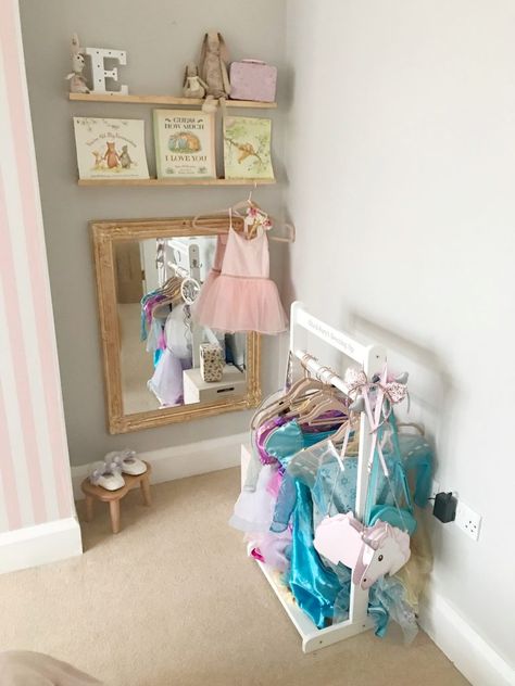 Mirror In Playroom, Elsa Room Ideas, Mirror Toddler Room, Disney Princess Toddler Room, Toddler Princess Room, Elsa Room, Toddler Room Wall Art, Girl Playroom, 3 Day Weekend