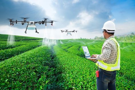 Photo xatechnician farmer use wifi compu... | Premium Photo #Freepik #photo #smart-agriculture #smart-farming #agriculture-technology #smart-farm Agriculture Pictures, Technology In Agriculture, Agricultural Engineering, Agriculture Drone, Smart Farm, Farming Technology, Precision Agriculture, Fly Spray, Modern Agriculture