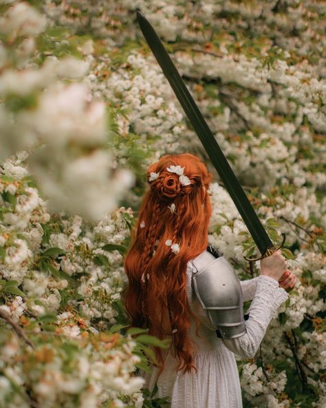 Fantasy Princess Aesthetic Red Hair, Ginger Hair Women Aesthetic, Red Head Princess Aesthetic, Celtic Princess Aesthetic, Red Hair Fantasy Aesthetic, Ginger Woman Aesthetic, Ginger Princess, Ginger Hair Girl, Flame Hair