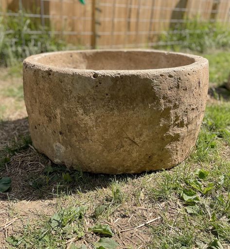 Large Antique Limestone Troughs/planters - Etsy UK Stone House Decor, Planter Fountain, Limestone Trough, Limestone Fountain, Stone Trough, Rustic Pots, Diy Concrete Planters, Trough Planters, Stone Fountains