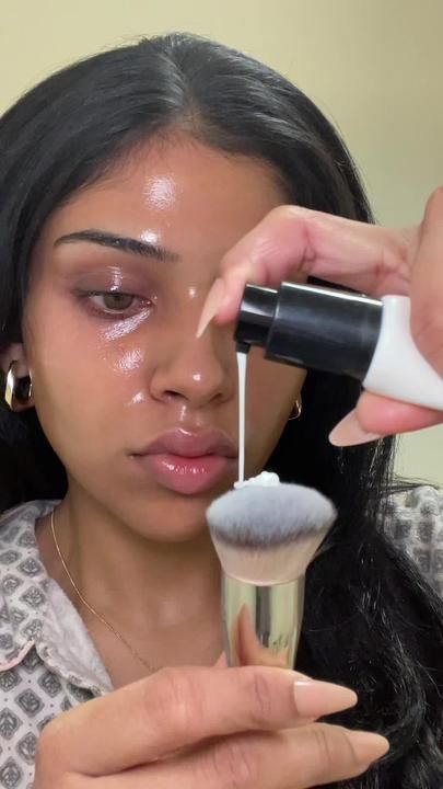 anjeni on TikTok Eye Makeup Looks, Stunning Makeup, School Makeup, Makeup Looks For Brown Eyes, Dark Skin Makeup, Aesthetic Style, Makeup Techniques, Everyday Makeup, Makeup Revolution