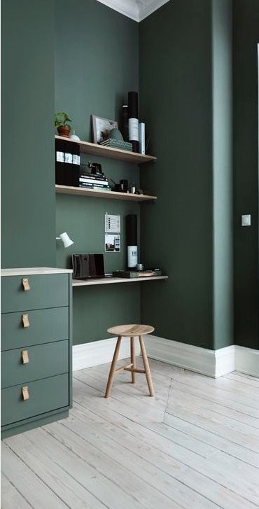 Green Walls, Workspace Inspiration, Design Del Prodotto, Green Interiors, Green Rooms, Bedroom Green, Trendy Kitchen, Kitchen Decoration, Home Design Decor