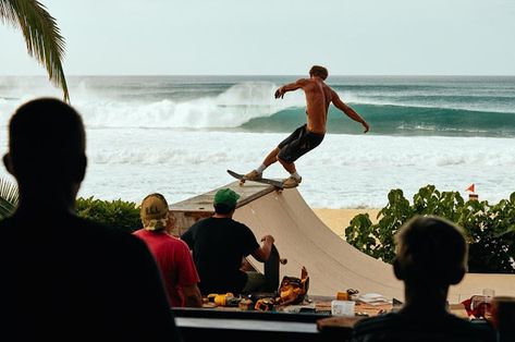 Iconic shot paying homage to skateboarding's surfing roots. Photo by Arto Saari (@artofoto) taken at the volcomhouse. Arto Saari, Rob Brown, Mini Ramp, Skateboarding, The Soul, Work Hard, New Experience, Skateboard, Instagram Images