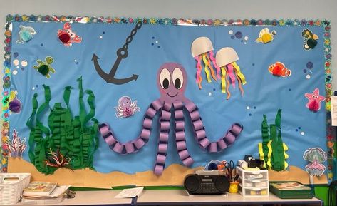 Under Water Bulletin Board Ideas, Under Sea Bulletin Board Ideas, Under The Sea Boards Preschool, Aquarium Bulletin Board Sea Theme, Under The Sea Eyfs Display, School Beach Theme Bulletin Boards, Under The Sea Display Classroom, Ocean Theme Preschool Classroom Bulletin Boards Under The Sea, Under The Sea Library Bulletin Board