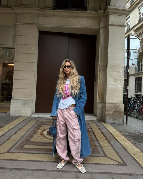 Emili Sindlev (@emilisindlev) • Instagram photos and videos Emili Sindlev, Denim Trench Coat, Look Of The Day, Street Style Trends, Outfit Idea, Fashion Statement, Nice Dresses, Trench Coat, The Day