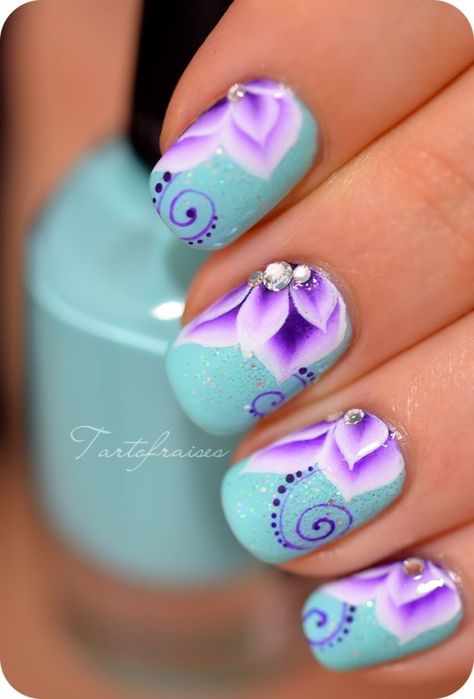 Mint Flower Nail Designs Purple Nail, Flower Nail Designs, Blue Nail, Cute Nail Art, Nail Polish Designs, Hot Nails, Fabulous Nails, Beautiful Nail Art, Cute Nail Designs