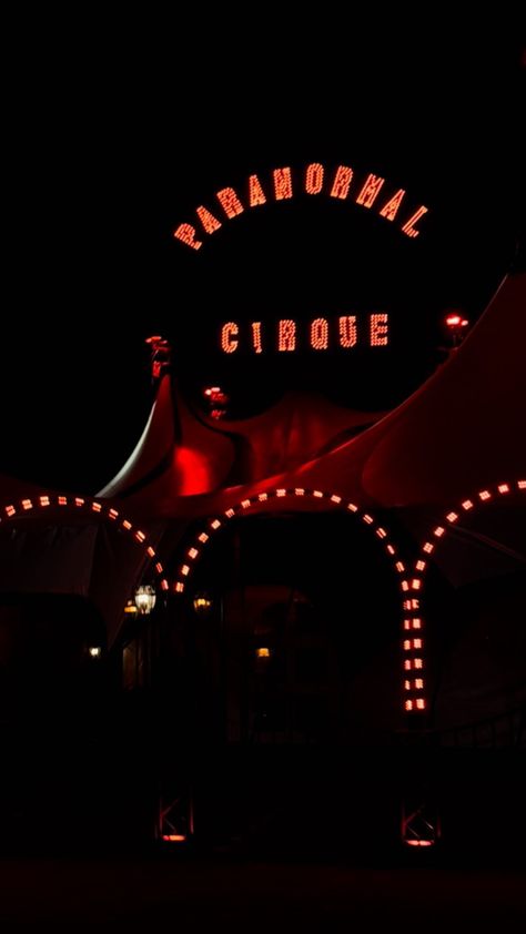 Carnival Dark Aesthetic, Circus Horror, Scary Circus, Circus Wallpaper, Nightclub Bar, Circus Aesthetic, Creepy Carnival, Dark Circus, Circus Performers