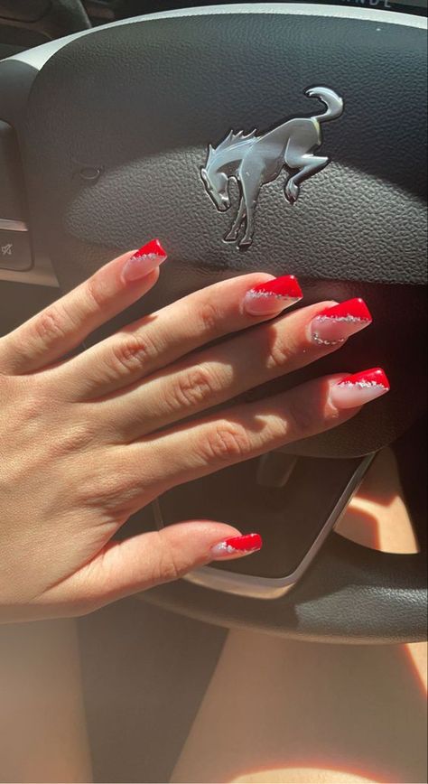 Red And White Nails For Prom, Red And Silver Tip Nails, Silver Nails With Red Accent, Red Homecoming Nail Ideas, Short Nails Red And White, Homecoming Nails Red Dress, Red Nails Acrylic Design Simple, Cute Red Prom Nails, Red Fresh Tip Nails