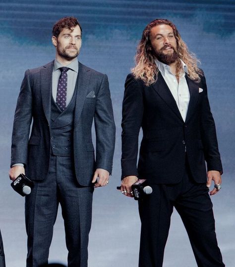 Henry Cavill and Jason Momoa Happy Birthday Jason, Henry Cavill Movies, Welcome August, Jason Momoa Aquaman, Love My Husband Quotes, Hooray For Hollywood, Dc Movies, Big Guy, Very Happy Birthday