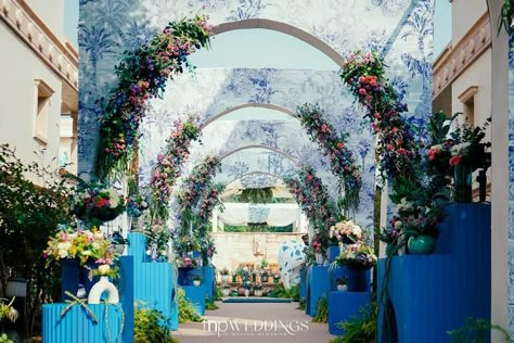 Inauguration Decor, Haldi Entrance, Dior Theme, Pathway Decor, Entrance Arch, Wedding Stages, Blue Dior, 2024 Inspiration, Haldi Decor