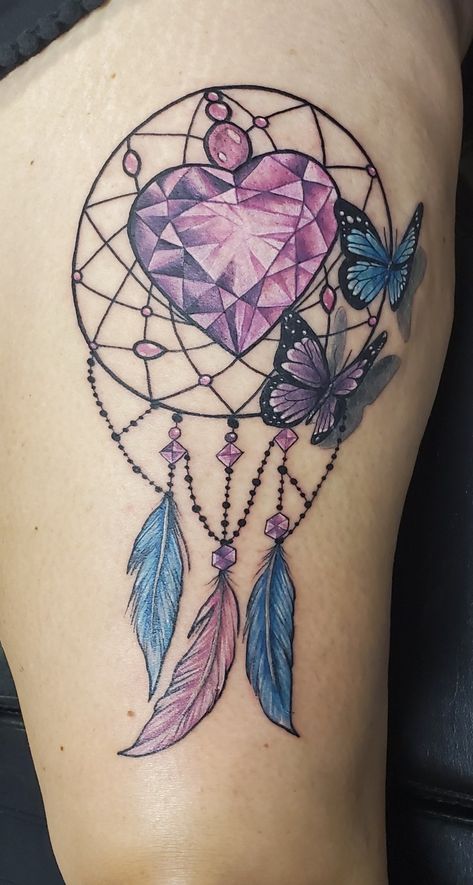 Butterfly Dreamcatcher Tattoo, Heart Dream Catcher Tattoo, Dreamcatcher Tattoo Thigh, Mums Tattoo, Mum Tattoo, Stomach Tattoos Women, Dream Catcher Tattoo Design, Tattoo Thigh, Dream Catcher Tattoo